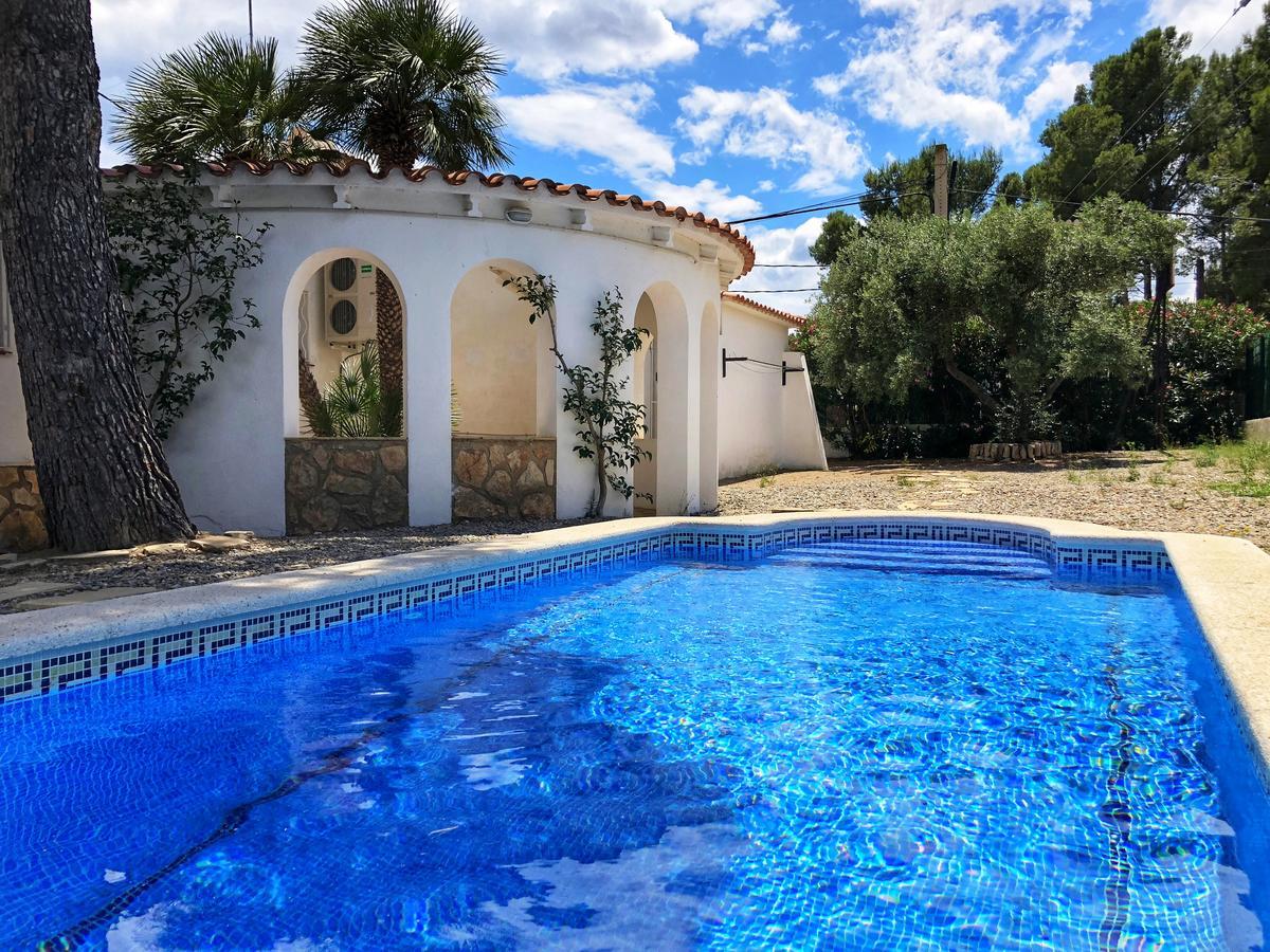 Rentalmar Villa Cristina Miami Playa Esterno foto